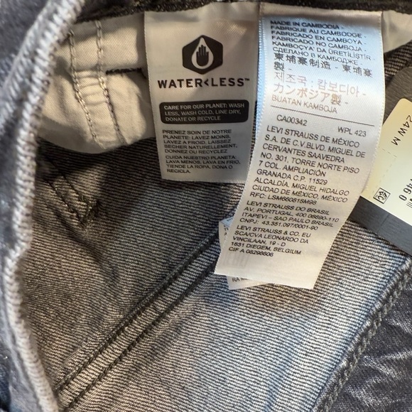 NWT Levis 70s HIGH FLARE Gray Black Denim Jeans Womens Size 24W - Picture 8 of 8